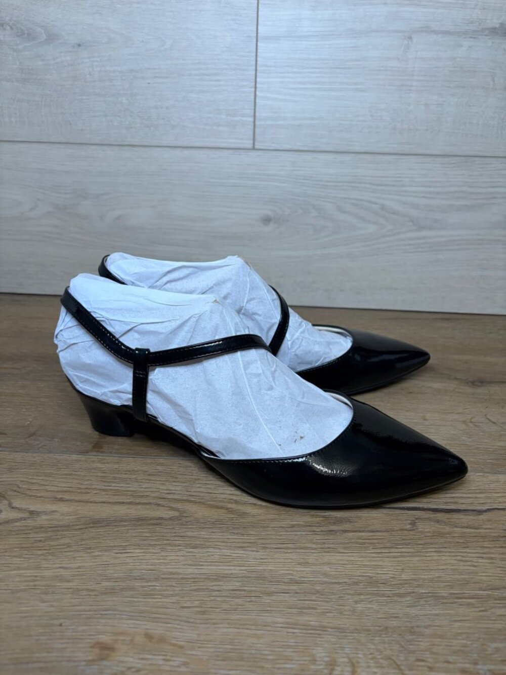 Life Stride Lavina Pointed Toe Slingback Flats Black Size 10